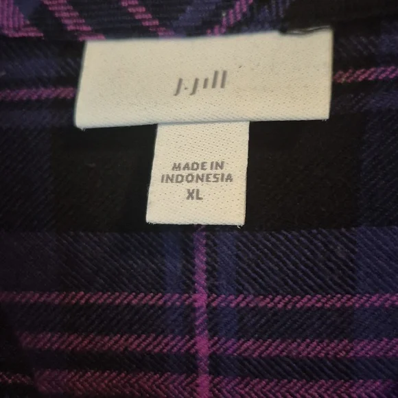 J.Jill - XL  Really Cute & Pretty Purple/Black Plaid Brushed Top.  EUC - Picture 2 of 3
